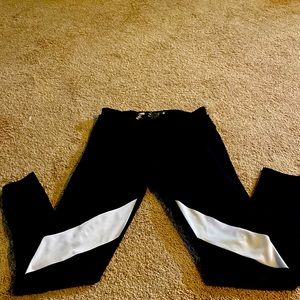 Avia athletic leggings - medium